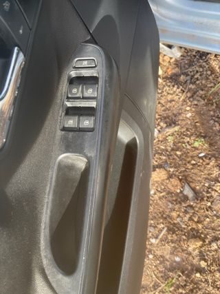 Botonera Elevalunas Ibiza 6L