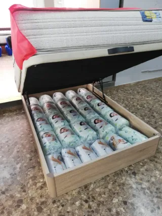 Canapé abatible y colchón