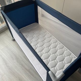 Cuna de viaje Bebeconfort + colchón de regalo