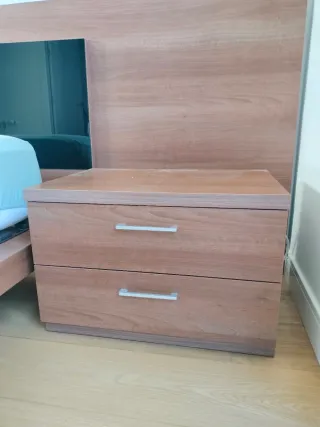 Cabecero y Mesitas de Noche