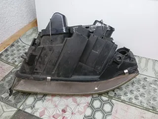 Faro Audi A6 2002 (No Xenon)