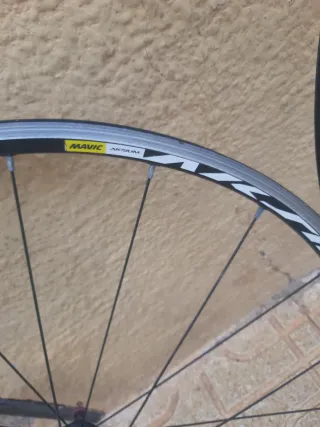 Llanta Mavic 18x622 / 700C