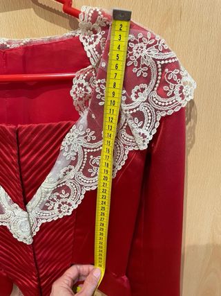 Vestido tradicional de fallera