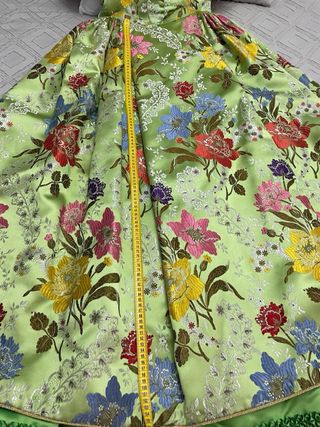 Vestido tradicional de fallera