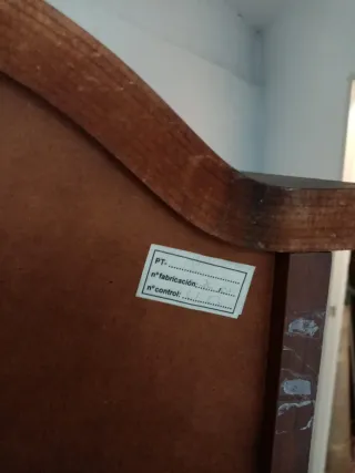 Reloj de pie de madera antiguo