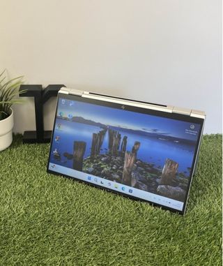 Portatile HP TÁCTIL X360 1030 G7 i7 10a 16Gb RAM