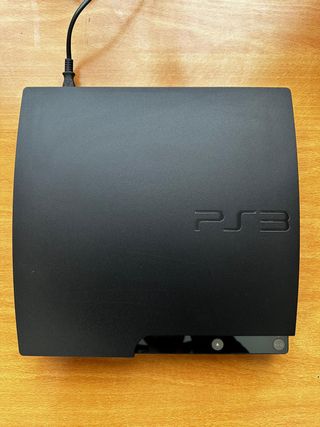 PS3 FAT 250GB Negra + Caja ORIGINAL + 3 juegos