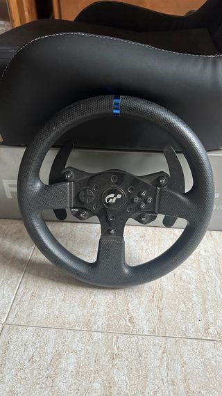 Playseat con thrustmaster t-300