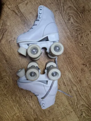 Patines artísticos talla 28