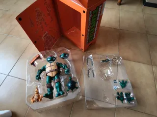 Figura Michelangelo Tortugas Ninja 1:6 Mondo