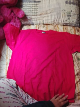 Camiseta roja básica