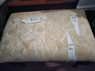 Banco Descalzadora tapizado beige