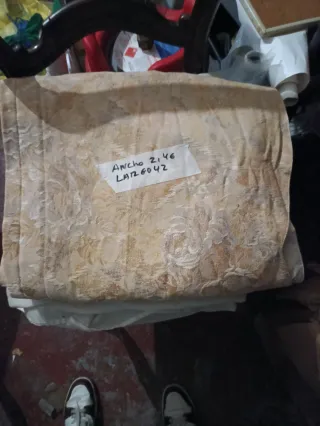 Banco Descalzadora tapizado beige