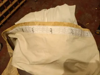 Banco Descalzadora tapizado beige