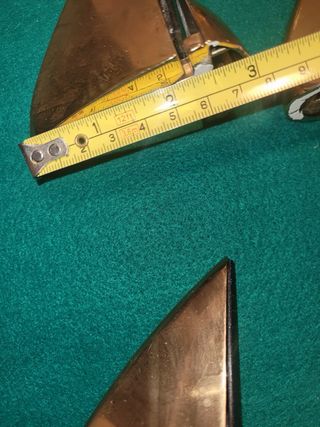 PELIKANOS SOPORTES ESTANTE PARA CRISTAL Y MADERA