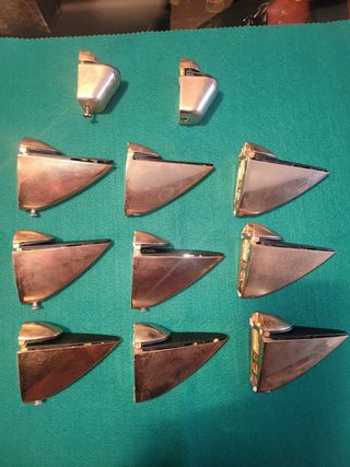 PELIKANOS SOPORTES ESTANTE PARA CRISTAL Y MADERA