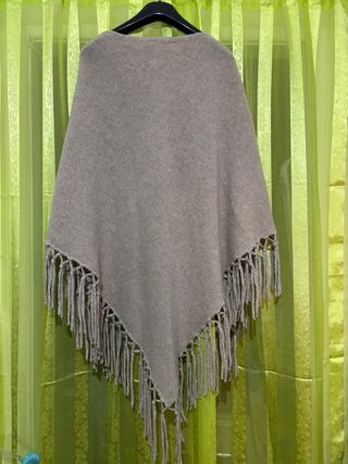 Max Mara Weekend scialle beige con frange