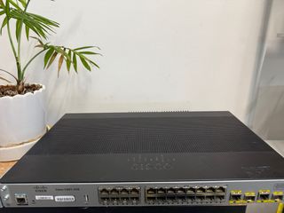 Router Cisco C891-24X
