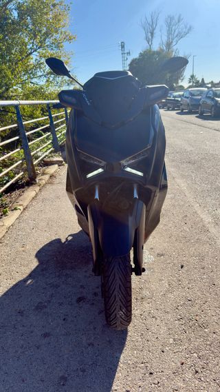 YAMAHA XMAX 300 TECH MAX
