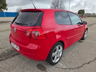 Volkswagen Golf 2005