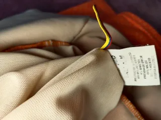 Pantalón corto deportivo mujer naranja