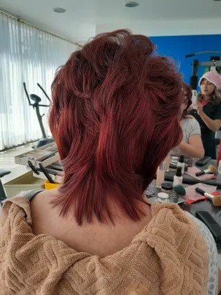 Peluqueria a domicilio - Siéntete como una reina