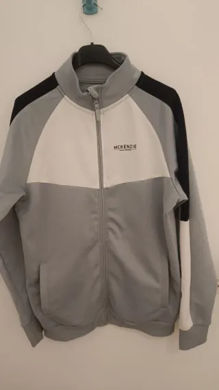 Chándal McKenzie Gris y Blanco size 13-15 años
