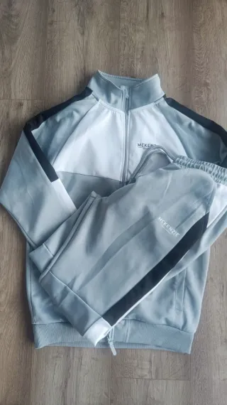 Chándal McKenzie Gris y Blanco size 13-15 años