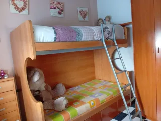 Litera madera y metal buen estado