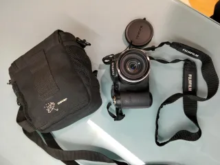 Cámara Fujifilm FinePix S1600 Negra