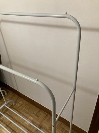 Burro para ropa blanco