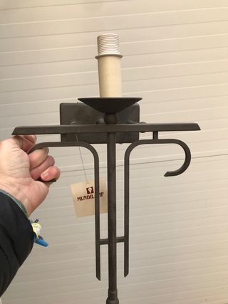 Aplique de pared de hierro negro