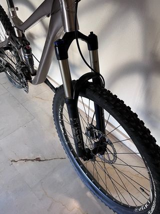 Bicicleta Giant enduro