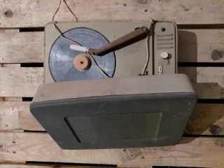 Giradischi portatile vintage beige e grigio Philips