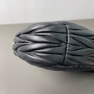Borsa Miu Miu nera matelassé