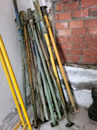 10 Puntales Metálicos