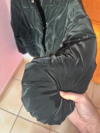 Chaquetón negro acolchado niña Zara