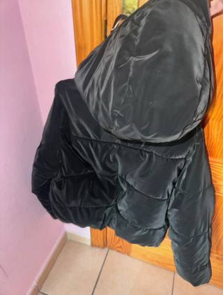 Chaquetón negro acolchado niña Zara