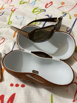 Occhiali da sole Just Cavalli con custodia