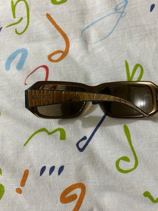 Occhiali da sole Just Cavalli con custodia