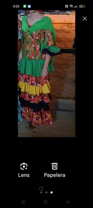 Traje de flamenca verde y rojo
