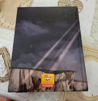 Libro "Le avventure di Re Artù"