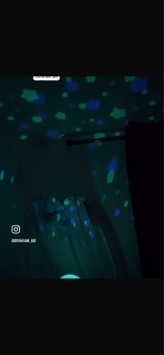 Móvil cuna giratorio con sonido y grabador