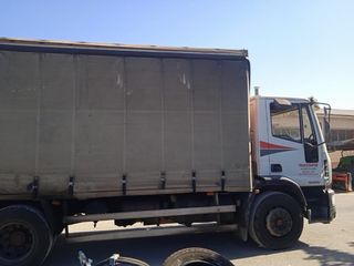 Camión Iveco 2 ejes
