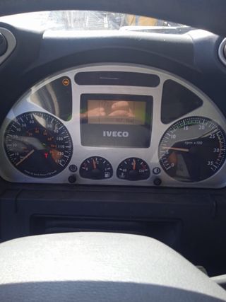Camión Iveco 2 ejes