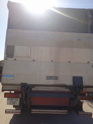 Camión Iveco 2 ejes