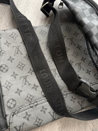 Riñonera Louis Vuitton Monogram Gris