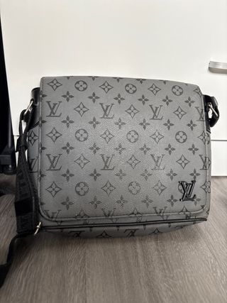 Riñonera Louis Vuitton Monogram Gris