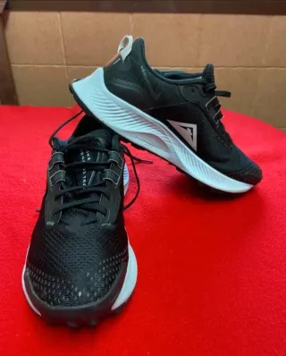 Nike Trail Negras Blancas