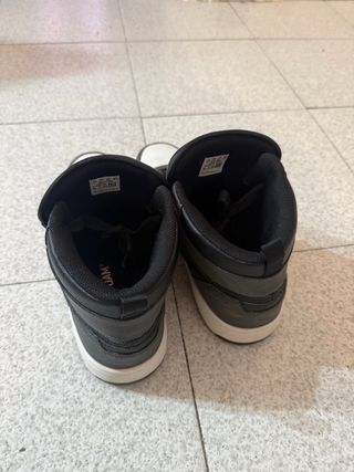 Zapatillas Puma Rebound V6 caña alta